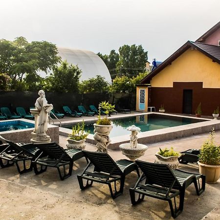 Casa Rico Hotel Tulcea Exterior photo
