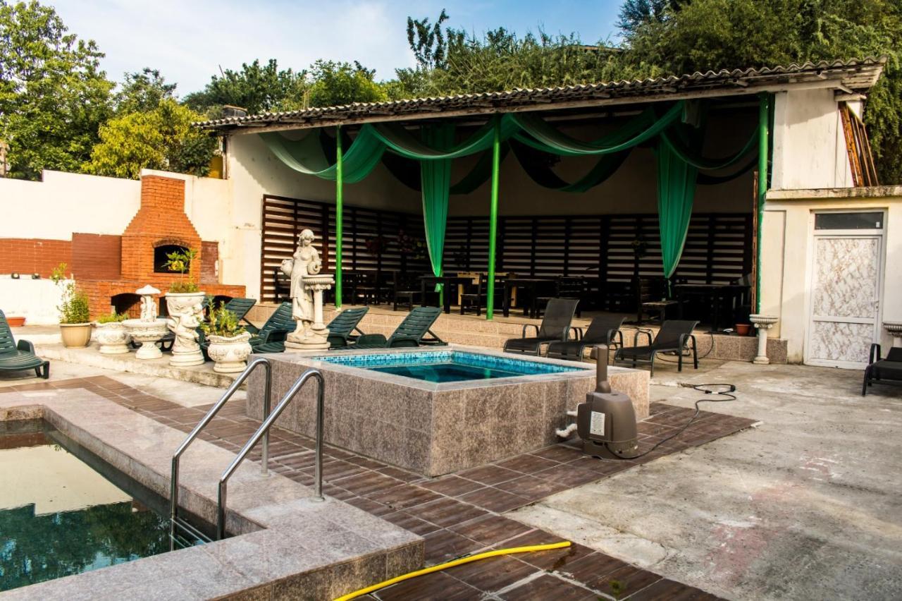 Casa Rico Hotel Tulcea Exterior photo